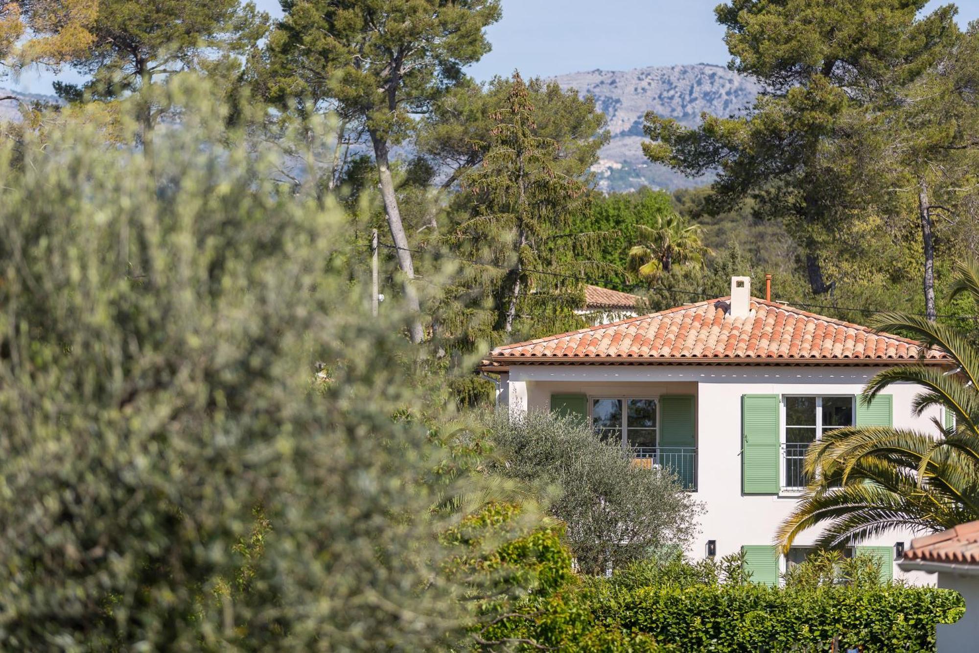 Luxurious And Spacious Apartment In The Heart Of The Cote D'Azur Рокфор-ле-Пен Экстерьер фото